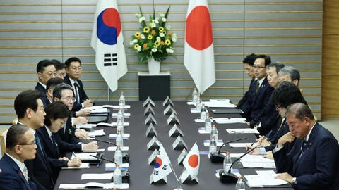 Thái Lan bãi nhiệm Thủ tướng; Nhật Bản và Hàn Quốc nhất trí tăng cường quan hệ hướng tới tương lai