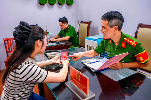 Một số vấn đề về công tác tuyên giáo và dân vận hiện nay