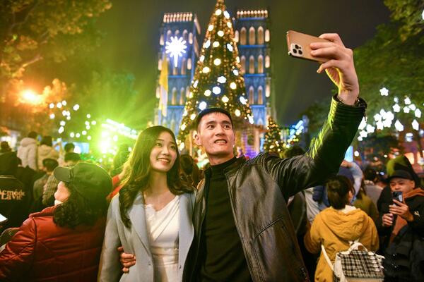 Tôn trọng, bảo đảm quyền tự do tín ngưỡng, tôn giáo vì mục tiêu phát triển bền vững ở Việt Nam