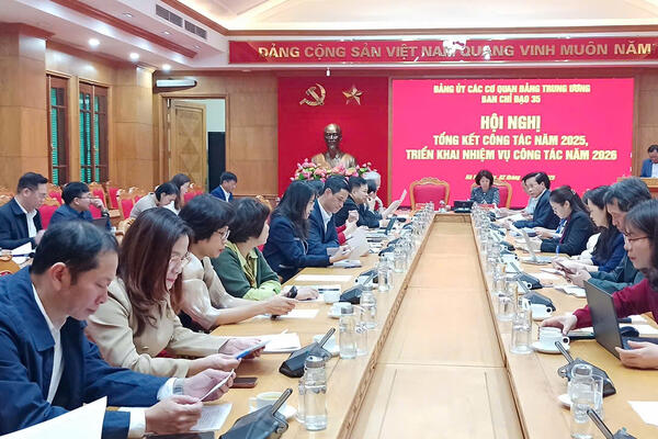 Tăng cường “phủ xanh” thông tin để bảo vệ nền tảng tư tưởng của Đảng